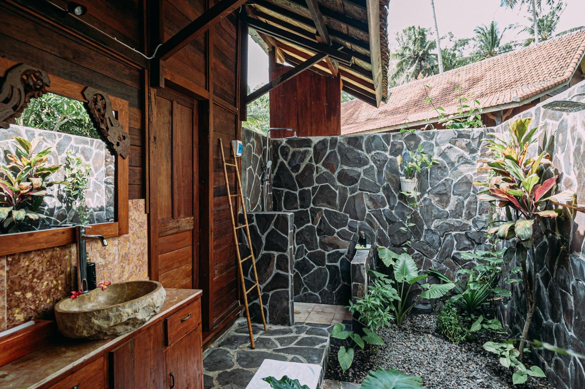 مانغيس Wooden House Candidasa المظهر الخارجي الصورة